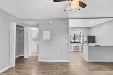 Condominio en venta en Clearwater, Florida, 4 habitaciones, 33.44 m2 № 1648014 - foto 5