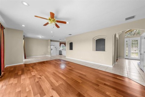 Villa ou maison à vendre à Brandon, Floride: 4 chambres, 378.76 m2 № 1880613 - photo 12
