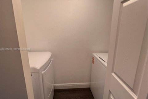 Adosado en alquiler en Davie, Florida, 2 dormitorios, 128.21 m2 № 2168380 - foto 15