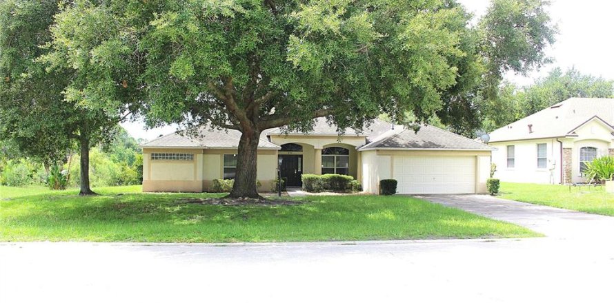 House in Deltona, Florida 4 bedrooms, 197.14 sq.m. № 2237757