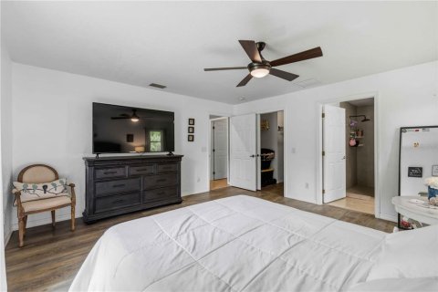 House in North Port, Florida 3 bedrooms, 141.49 sq.m. № 2237065 - photo 22