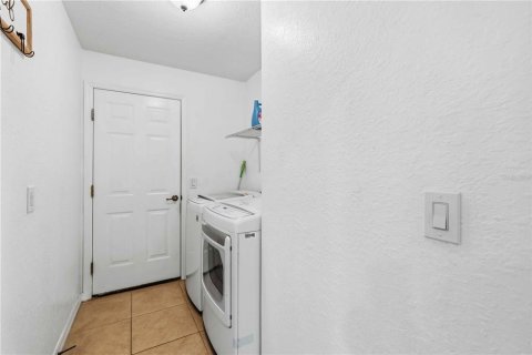 House in North Port, Florida 3 bedrooms, 141.49 sq.m. № 2237065 - photo 18