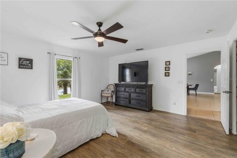 House in North Port, Florida 3 bedrooms, 141.49 sq.m. № 2237065 - photo 23