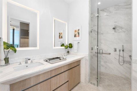 Copropriété à vendre à Miami, Floride: 4 chambres, 312.62 m2 № 1934960 - photo 9