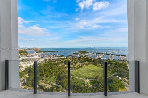 Copropriété à vendre à Miami, Floride: 4 chambres, 312.62 m2 № 1934960 - photo 15