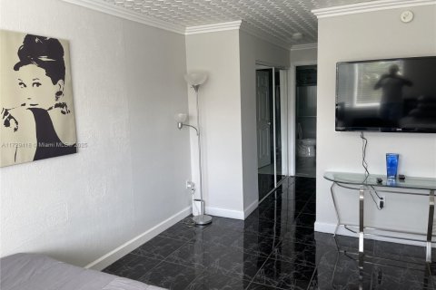 Copropriété à louer à Sunny Isles Beach, Floride: 1 chambre, 96.62 m2 № 1699200 - photo 12