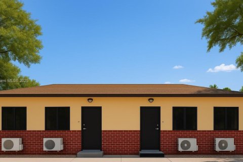 Commercial property in Miami, Florida 145.67 sq.m. № 1713554 - photo 1