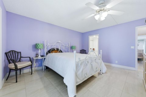 Copropriété à vendre à West Palm Beach, Floride: 2 chambres, 98.66 m2 № 2175904 - photo 12