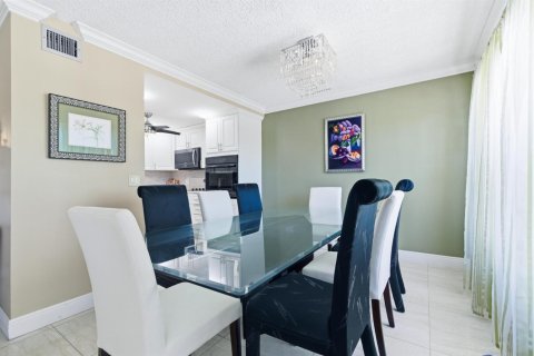 Copropriété à vendre à West Palm Beach, Floride: 2 chambres, 98.66 m2 № 2175904 - photo 6