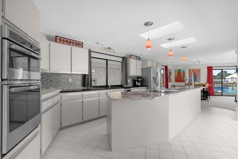 House in Palm Coast, Florida 3 bedrooms, 206.8 sq.m. № 1734700 - photo 15