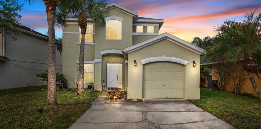 Villa ou maison à Orlando, Floride 4 chambres, 173.73 m2 № 2127398