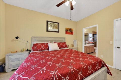 Villa ou maison à vendre à Orlando, Floride: 4 chambres, 173.73 m2 № 2127398 - photo 2