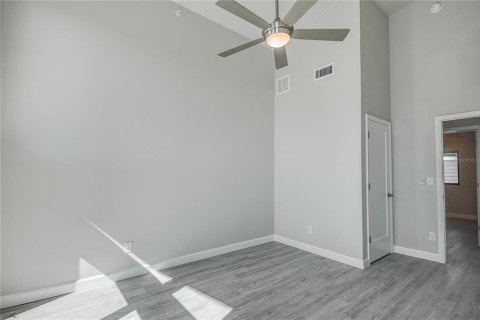 House in Pinellas Park, Florida 2 bedrooms, 91.97 sq.m. № 1626883 - photo 24