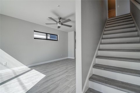 House in Pinellas Park, Florida 2 bedrooms, 91.97 sq.m. № 1626883 - photo 7