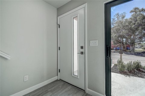 House in Pinellas Park, Florida 2 bedrooms, 91.97 sq.m. № 1626883 - photo 3