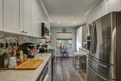 Condo in Boynton Beach, Florida, 2 bedrooms № 2248383 - photo 6