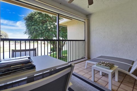 Condo in Boynton Beach, Florida, 2 bedrooms № 2248383 - photo 13