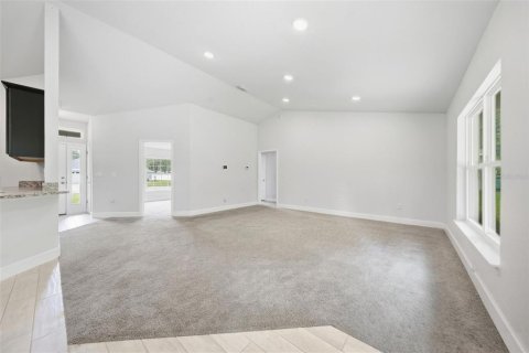 Casa en venta en Silver Springs Shores, Florida, 4 dormitorios, 163.32 m2 № 2386352 - foto 5
