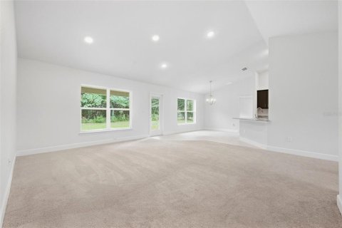 Casa en venta en Silver Springs Shores, Florida, 4 dormitorios, 163.32 m2 № 2386352 - foto 9