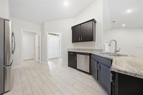 Casa en venta en Silver Springs Shores, Florida, 4 dormitorios, 163.32 m2 № 2386352 - foto 14
