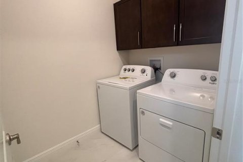 Adosado en venta en Parrish, Florida, 3 dormitorios, 189.8 m2 № 2430471 - foto 28