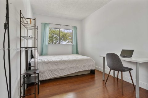 Touwnhouse à vendre à Sunrise, Floride: 3 chambres, 140.47 m2 № 2017534 - photo 22