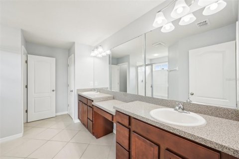 House in Riverview, Florida 4 bedrooms, 229.1 sq.m. № 1587271 - photo 30