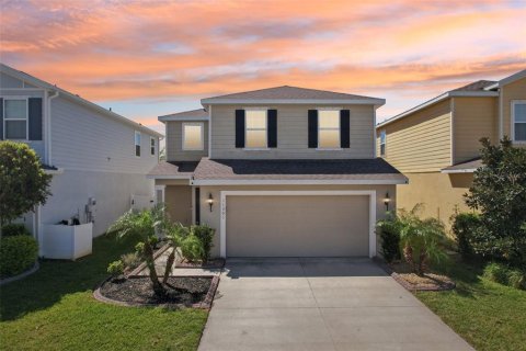 House in Riverview, Florida 4 bedrooms, 229.1 sq.m. № 1587271 - photo 1