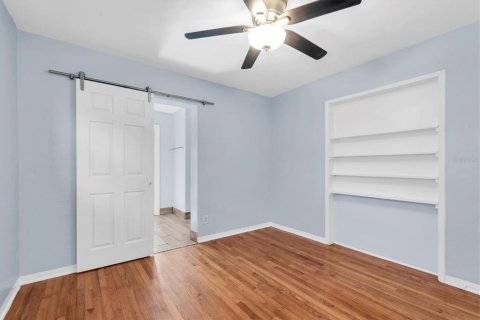House in Saint Petersburg, Florida 2 bedrooms, 83.43 sq.m. № 1909041 - photo 13