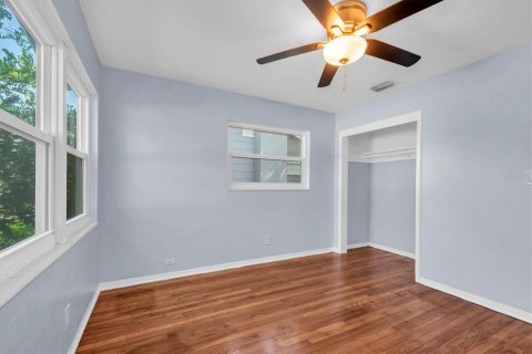 House in Saint Petersburg, Florida 2 bedrooms, 83.43 sq.m. № 1909041 - photo 16
