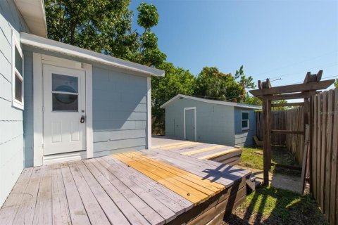 House in Saint Petersburg, Florida 2 bedrooms, 83.43 sq.m. № 1909041 - photo 23