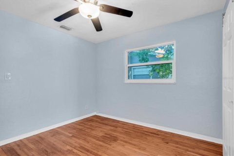 House in Saint Petersburg, Florida 2 bedrooms, 83.43 sq.m. № 1909041 - photo 14