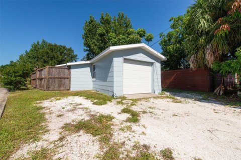 House in Saint Petersburg, Florida 2 bedrooms, 83.43 sq.m. № 1909041 - photo 27