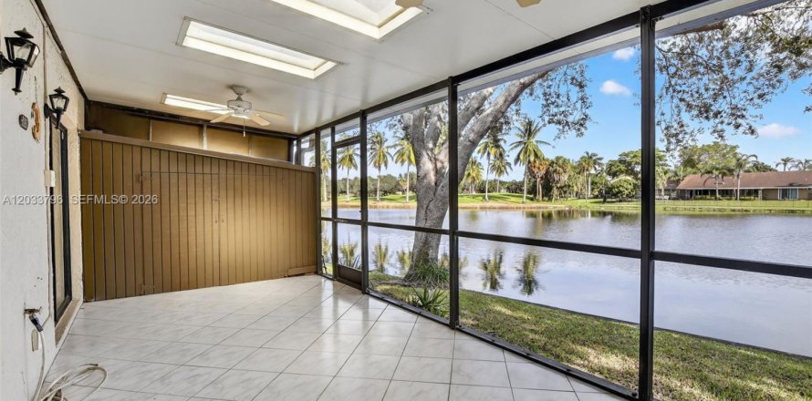 Touwnhouse à Plantation, Floride 4 chambres, 201.6 m2 № 2084862