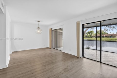 Touwnhouse à louer à Plantation, Floride: 4 chambres, 201.6 m2 № 2084862 - photo 12