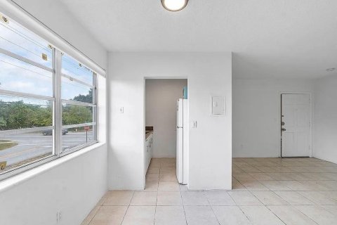 Apartment in Miami, Florida 1 bedroom, 60.39 sq.m. № 2376252