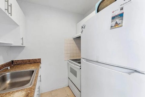 Apartment in Miami, Florida 1 bedroom, 60.39 sq.m. № 2376252 - photo 3