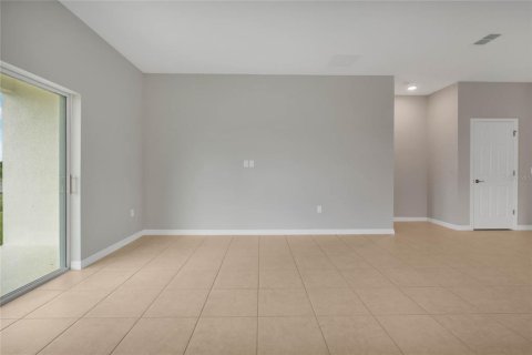 House in Mascotte, Florida 4 bedrooms, 185.9 sq.m. № 1839891 - photo 15
