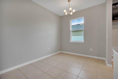 House in Mascotte, Florida 4 bedrooms, 185.9 sq.m. № 1839891 - photo 12