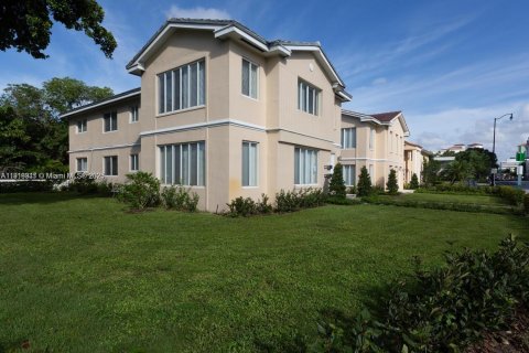 Immobilier commercial à vendre à Coral Gables, Floride: 148.64 m2 № 1975016 - photo 8