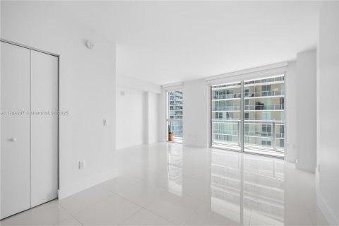 Condominio en venta en Miami, Florida, 49.24 m2 № 1697386 - foto 6