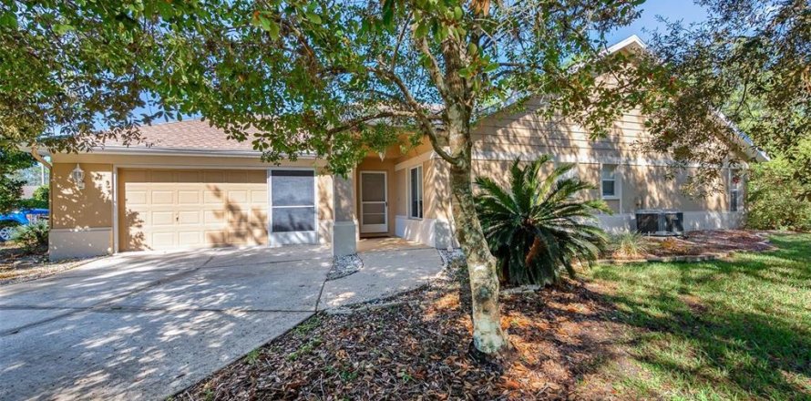 House in Weeki Wachee, Florida 2 bedrooms, 130.25 sq.m. № 1544847