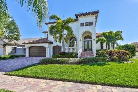 Villa ou maison à vendre à Apollo Beach, Floride: 5 chambres, 401.43 m2 № 1528266 - photo 2