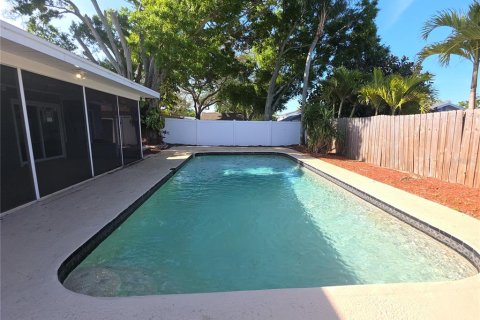 Casa en venta en Seminole, Florida, 3 dormitorios, 142.42 m2 № 2149658 - foto 28
