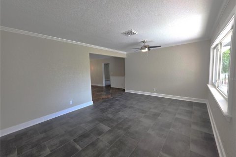 Casa en venta en Seminole, Florida, 3 dormitorios, 142.42 m2 № 2149658 - foto 6