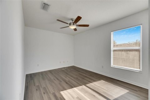 House in Tampa, Florida 4 bedrooms, 252.42 sq.m. № 1512657 - photo 23