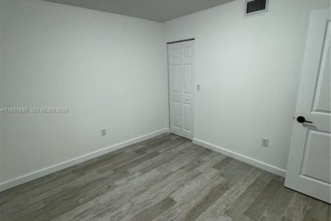 Condo in Homestead, Florida, 2 bedrooms № 2006295 - photo 12