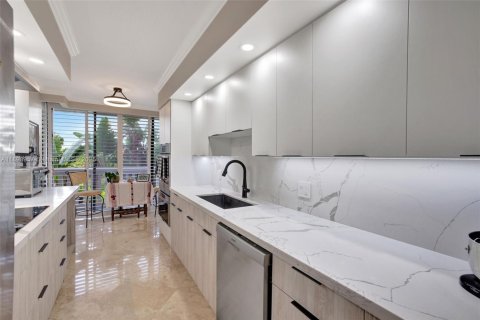 Condominio en venta en Aventura, Florida, 3 dormitorios, 170.94 m2 № 1951015 - foto 11
