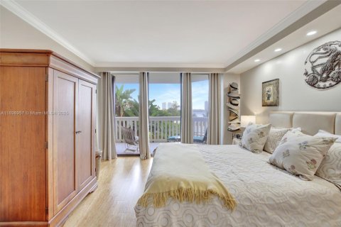 Condominio en venta en Aventura, Florida, 3 dormitorios, 170.94 m2 № 1951015 - foto 17