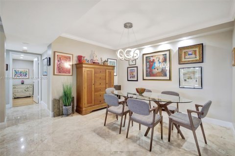 Condominio en venta en Aventura, Florida, 3 dormitorios, 170.94 m2 № 1951015 - foto 7